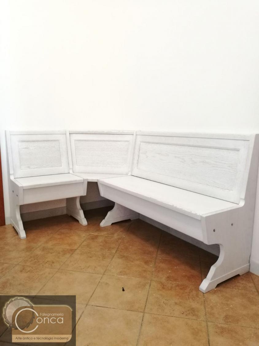 Panca Angolare su Misura in Legno di Rovere Sbiancato per Cucina con Vani Contenitori