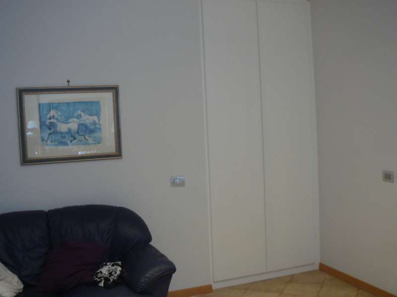 Armadio a Muro Laccato Bianco per Ingresso Armadio a Muro Laccato Bianco per Ingresso