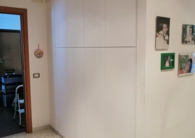 Armadi a Muro Laccati a Poro Aperto per Chiusura Nicchie