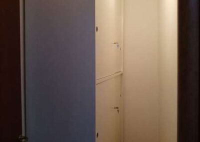 Armadi Scorrevoli in Legno di Multistrato Bilaminato