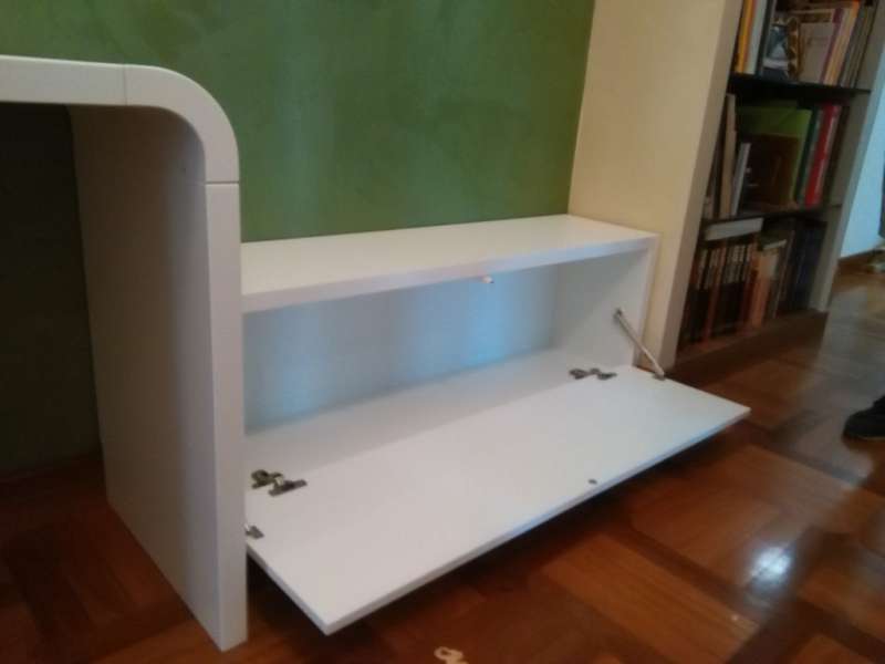 Armadio Libreria su Misura con Vano Contenitore con Anta a Ribalta Armadio Libreria su Misura con Vano Contenitore con Anta a Ribalta