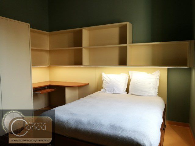 Camere da Letto a Ponte su Misura con Scrivania, Armadio, Libreria e Luci a Led 