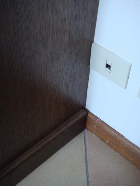 Como' Artigianale in Legno di Listellare di Rovere Tinto Noce Como' Artigianale in Legno di Listellare di Rovere Tinto Noce