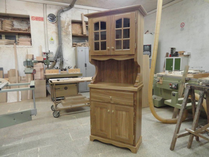 Credenze su Misura in Legno Massello Credenze su Misura in Legno Massello