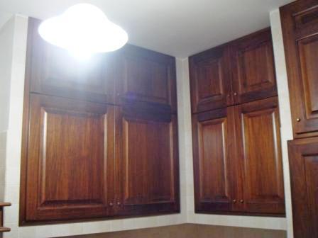 Realizzazione di Cucina in Muratura Tinta Noce Realizzazione di Cucina in Muratura Tinta Noce