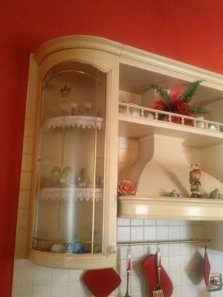 Cucina in Stile Country con Antine Curve Cucina in Stile Country con Antine Curve