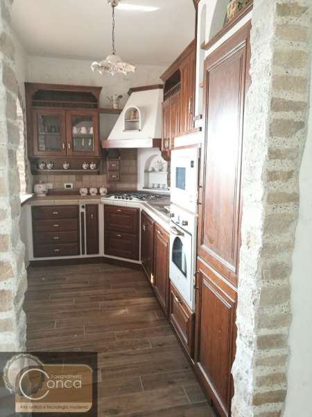Cucine in Apparente Muratura in Vero Legno Cucine in Apparente Muratura in Vero Legno