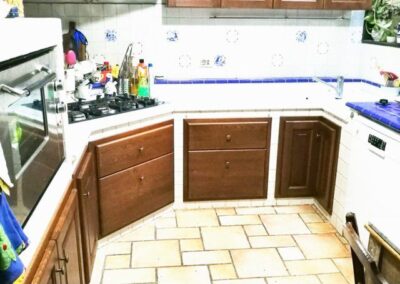 Cucine in Muratura in Vero Legno Massello Tinto a Campione