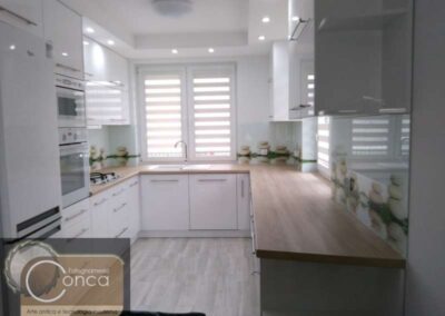 Cucine in Stile Moderno con Vetro Antinfortunistico Decorato