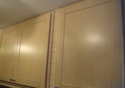 Cucine in Vero Legno su Misura al Centimetro