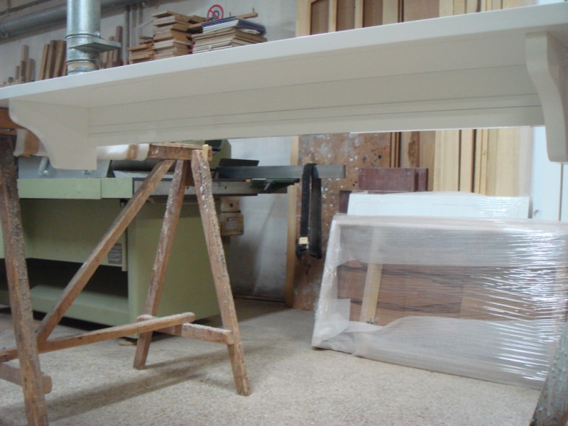 Mensola Moderna in Legno di Listellare su Misura Mensola Moderna in Legno di Listellare su Misura
