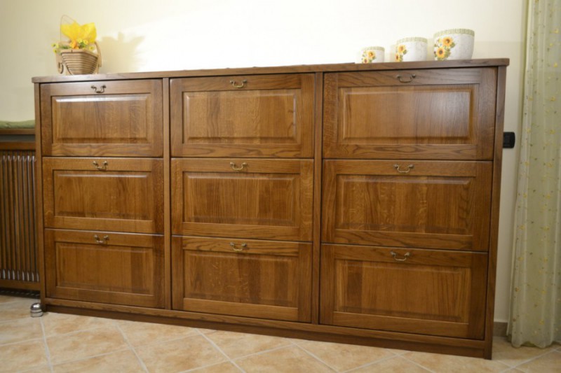 Scarpiere su Misura in Legno Massello Scarpiere su Misura in Legno Massello