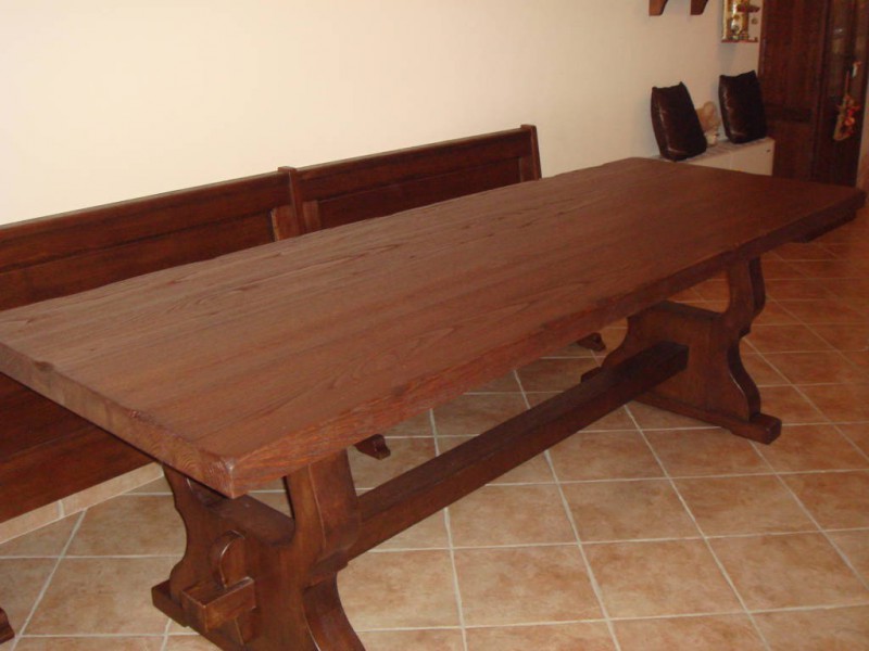 Tavoli su Misura in Legno Massello Tavoli su Misura in Legno Massello