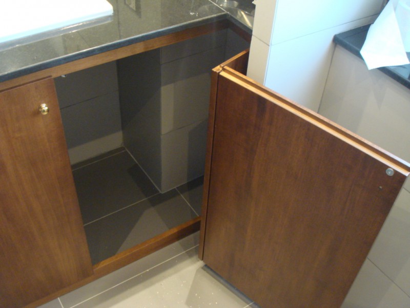 Telaio ad Angolo su Misura per Bagno Telaio ad Angolo su Misura per Bagno